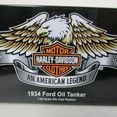 1934 Ford Oil Tanker - Harley Davidson 1/43 Scale