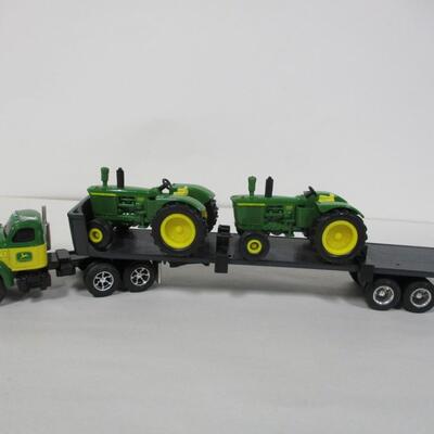 John Deere Semi & Tractors