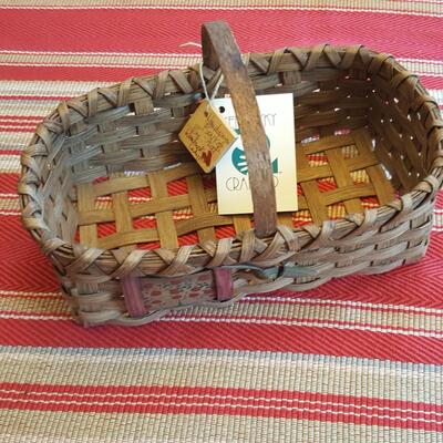 Shaker-Style Market Basket