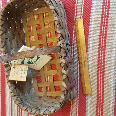 Shaker-Style Market Basket
