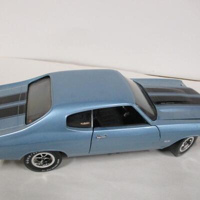 Ertl 1970 Chevy El Camino SS 454 & 1970 Chevrolet Chevelle Scale 1/18