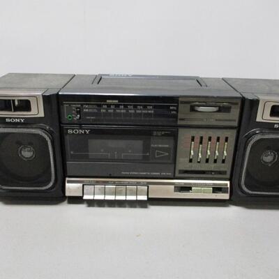 Vintage Sony Model CFS-1000 Stereo AM/FM Cassette Recorder Boom Box