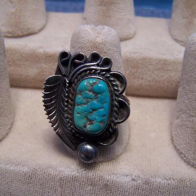 LOT 4  GREAT NATIVE AMERICAN SILVER TURQUOISE FEATHER DESIGN