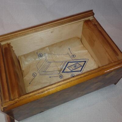 Vintage Trick Box