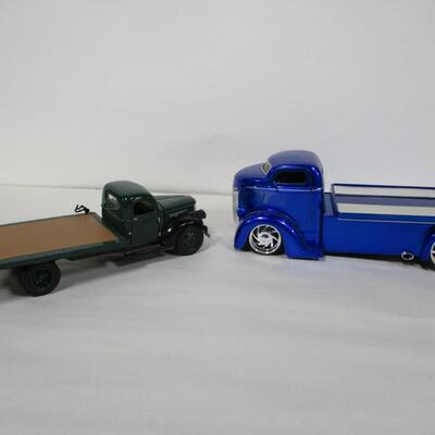 Jada D-Rods 1947 Ford COE Flatbed Truck 1/24 & 1941 Chevrolet Flatbed Truck 1/32