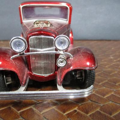 1932 Ford Coupe Scale 1/24 & 1932 Ford Deuce Hot Rod
