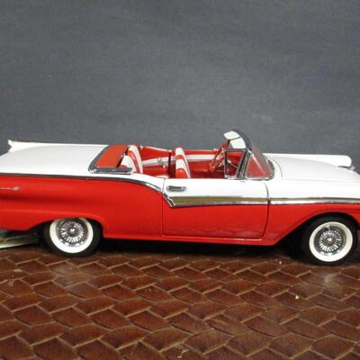 1957 Ford Skyliner & JADA 1956 Chevrolet  Scale 1/24