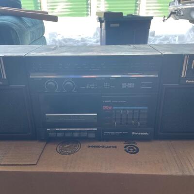 Panasonic radio with cassette player and vhs/dvd player