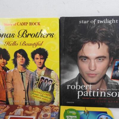 6 Large Books, Guinness World Records, Night Sky, Robert Pattinson