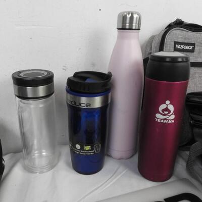 7 pc Kitchen: 3 Lunch Bags, 4 Water Bottles, Teavana, Ozark Trail