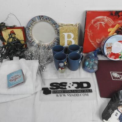 16 pc Holiday, Heart Platter, Tin, Furio Blue Mugs, Snowman Plate