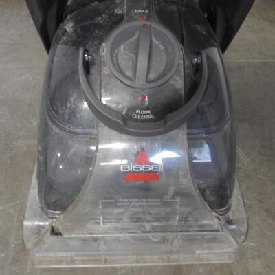 Bissell Carpet Cleaner: Pro Heat 2X Healthy Home Pet. Turns On