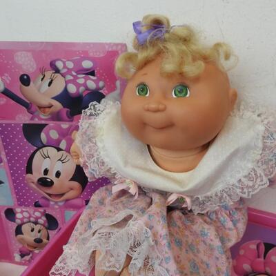 11 pc Toys: 5 Dolls, Minnie Mouse Lap Desk, Strawberry Shortcake & Cabbage Patch