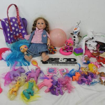 Lot of Toys: My Life Doll with clothing & accessories, My Little Pony Horses
