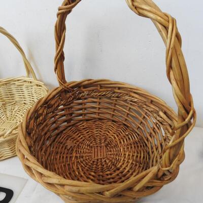 Lot of 4 Wicker Baskets, Rectangle Basket, Circular Baskets