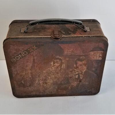Lot #66 Scarce Vintage JAMES BOND Lunchbox