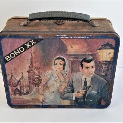 Lot #66 Scarce Vintage JAMES BOND Lunchbox