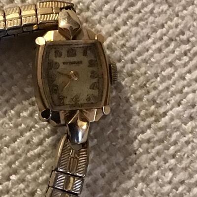 Vintage Wittnauer Yellow Gold Ladies Wrist Watch