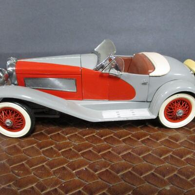 Danbury Mint 1935 Duesenberg SSJ 1/24 & Ford 31 Model A 1931