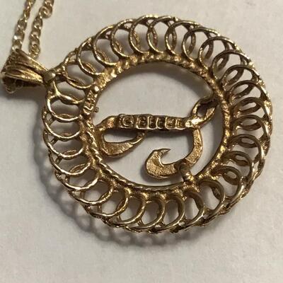14kt Yellow Gold Pendant Necklace â€œLâ€