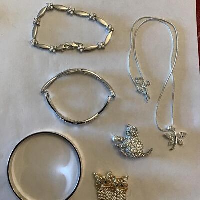 Lot 6 Bracelets Necklace Pin Swarovski & More