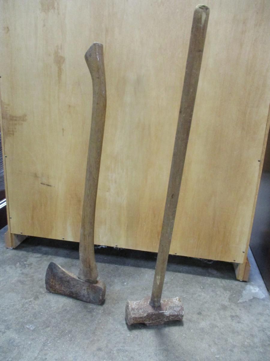 Axe & Sledge Hammer