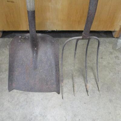 Shovel & Pitch Fork