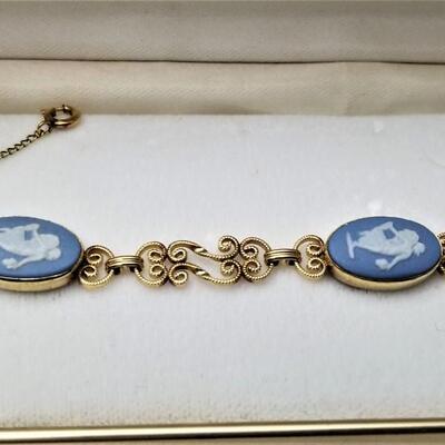 Lot #79  Wedgwood Bracelet in original box