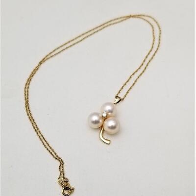 Lot #82  Cultured Pearl Pendant on 14kt Gold Chain - Aucoin Hart box