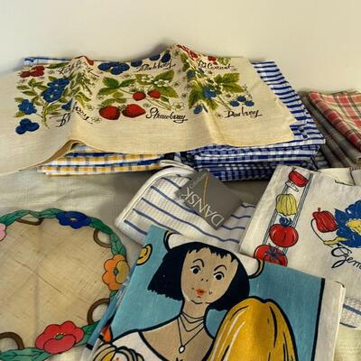 Vintage Kitchen Linens