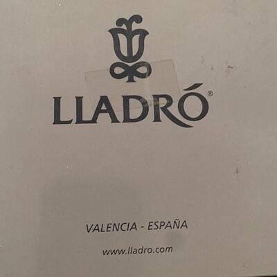Lladro Bunny with Presentation Box