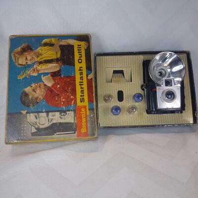 Vintage Brownie Camera with Box