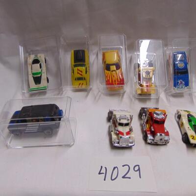 Item 4029 Small racing cars, trucks