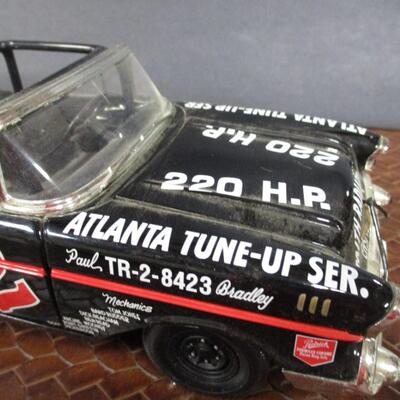 1957 Chevy Bel Air Fireball 22 1/18 Scale - Ford Thunderbird