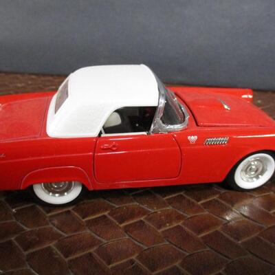 1957 Chevrolet Bel Air 1/40 - 1932 Chevy Confederate 1/32 -