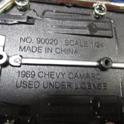 1969 Chevy Camaro Scale 1/14 - 1970 Mustang Scale 1/18