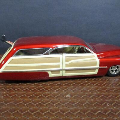1955 Chevrolet Nemco Scale 1/18 - 1950 Mercury Woody
