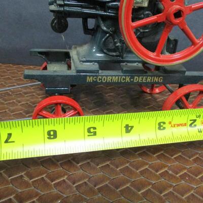 Diecast 1/16 McCormick Deering Model M Generator