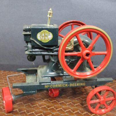 Diecast 1/16 McCormick Deering Model M Generator
