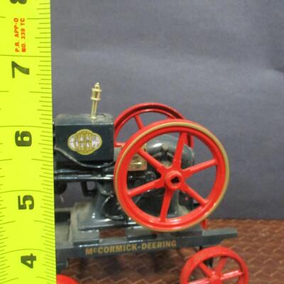 Diecast 1/16 McCormick Deering Model M Generator