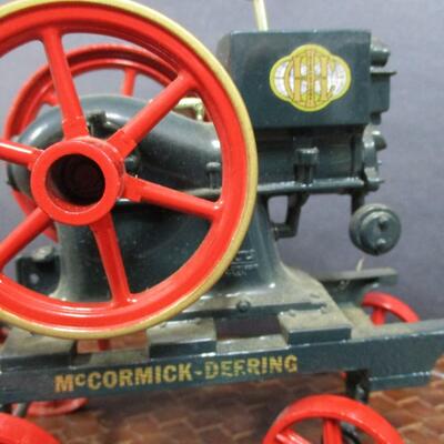 Diecast 1/16 McCormick Deering Model M Generator