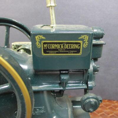 Diecast 1/16 McCormick Deering Model M Generator