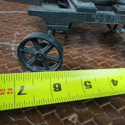 Diecast 1/16 McCormick Deering Model M Generator