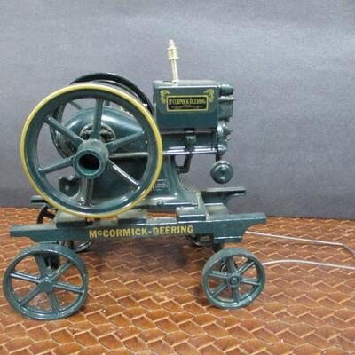 Diecast 1/16 McCormick Deering Model M Generator