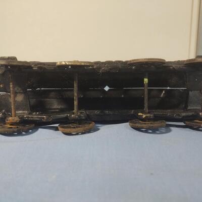 Cast Iron Tractor & Trolley