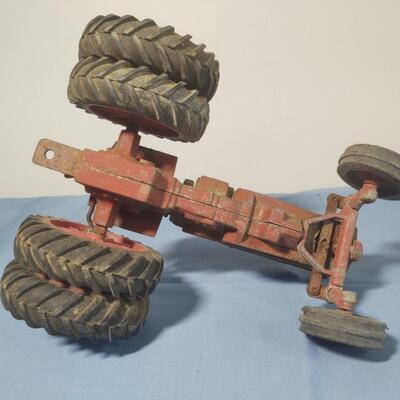 Cast Iron Tractor & Trolley