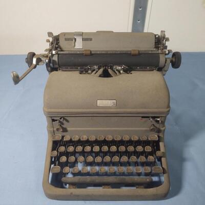 Royal Typewriter