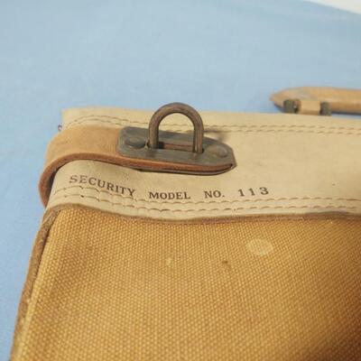 Lockable Bank Bag