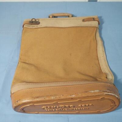Lockable Bank Bag