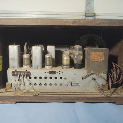 Vintage Philco Radio
